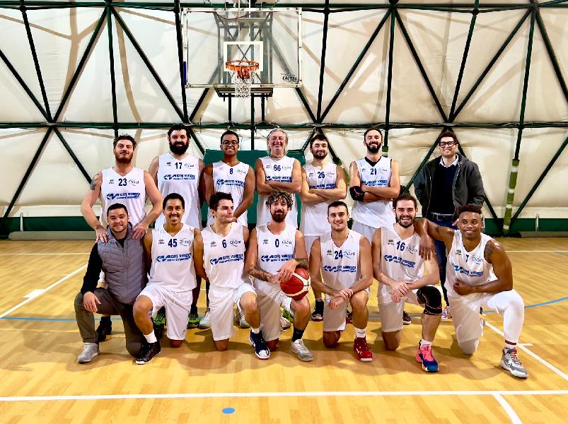 https://www.basketmarche.it/immagini_articoli/19-04-2023/playoff-orsal-ancona-passa-campo-sprjtz-semifinale-600.jpg