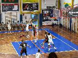 https://www.basketmarche.it/immagini_articoli/19-10-2026/basket-gubbio-conquista-quinta-vittoria-fila-match-giovane-robur-osimo-120.jpg