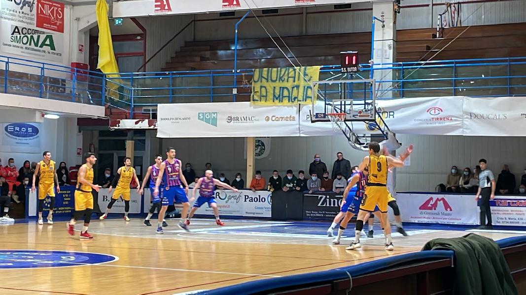 https://www.basketmarche.it/immagini_articoli/19-12-2021/pallacanestro-senigallia-vince-derby-campo-sutor-montegranaro-600.jpg