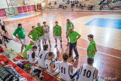 https://www.basketmarche.it/immagini_articoli/20-04-2017/d-regionale-playoff-gara-5-il-marotta-basket-espugna-san-benedetto-e-passa-il-turno-270.jpg