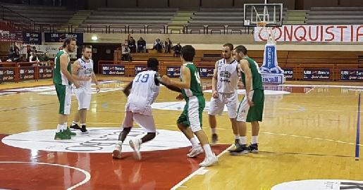 https://www.basketmarche.it/immagini_articoli/20-04-2018/d-regionale-playoff-gara-2-il-cab-stamura-ancona-pareggia-i-conti-contro-la-virtus-jesi-270.jpg