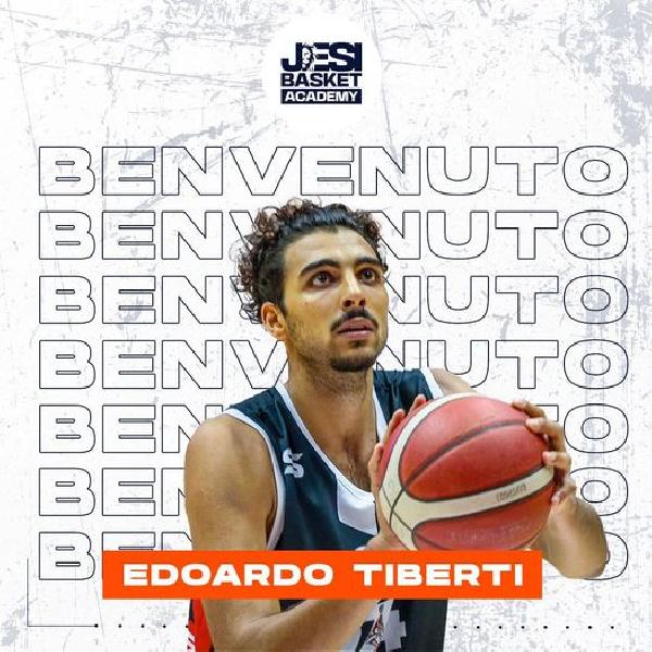 https://www.basketmarche.it/immagini_articoli/20-12-2023/ufficiale-basket-jesi-academy-firma-lungo-edoardo-tiberti-600.jpg