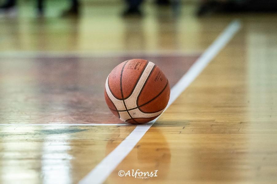 https://www.basketmarche.it/immagini_articoli/21-04-2023/serie-gold-provvedimenti-disciplinari-dopo-sfida-pselpidio-basket-robur-osimo-600.jpg