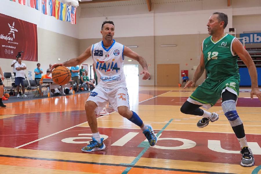 https://www.basketmarche.it/immagini_articoli/21-06-2024/fimba-pesaro-scattano-campionati-europei-maxibasket-calendario-squadre-azzurre-600.jpg