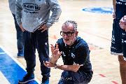 https://www.basketmarche.it/immagini_articoli/21-10-2026/chem-virtus-civitanova-coach-domizioli-abbiamo-tenuto-bene-piano-difensivo-abbiamo-giocato-ritmo-120.jpg