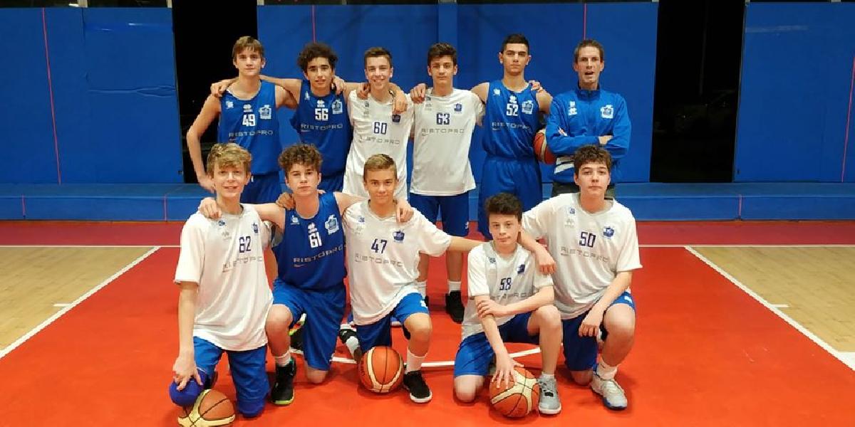https://www.basketmarche.it/immagini_articoli/21-11-2019/under-gold-basket-school-fabriano-supera-autorit-pallacanestro-senigallia-600.jpg