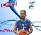 https://www.basketmarche.it/immagini_articoli/22-09-2023/colpo-pallacanestro-titano-marino-ufficiale-firma-esterno-luca-pesaresi-120.jpg