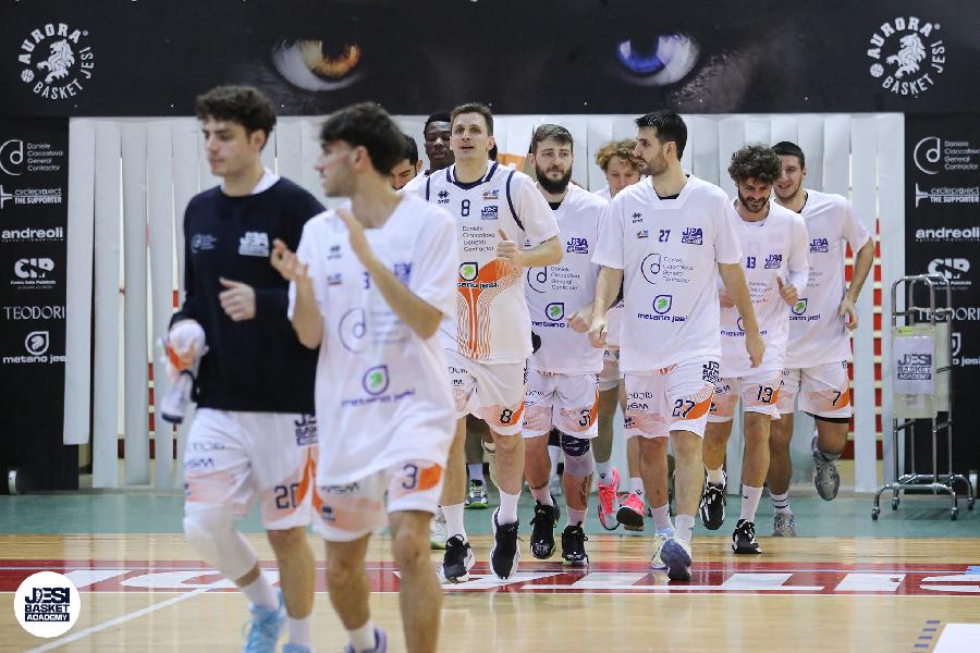 https://www.basketmarche.it/immagini_articoli/23-02-2025/basket-jesi-academy-doma-ostica-cestistica-severo-600.jpg