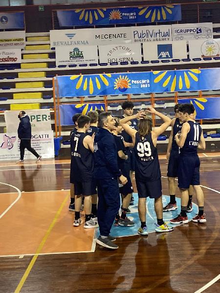 https://www.basketmarche.it/immagini_articoli/23-03-2022/basket-aquilano-sbanca-pescara-misura-recupero-giornata-andata-600.jpg
