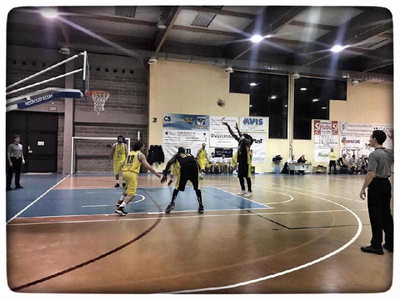 https://www.basketmarche.it/immagini_articoli/23-04-2019/polverigi-basket-chiude-regular-season-superando-janus-fabriano-600.jpg