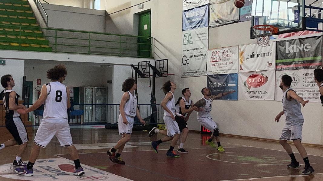 https://www.basketmarche.it/immagini_articoli/23-04-2023/playout-pallacanestro-acqualagna-travolge-domicilio-88ers-civitanova-salva-600.jpg