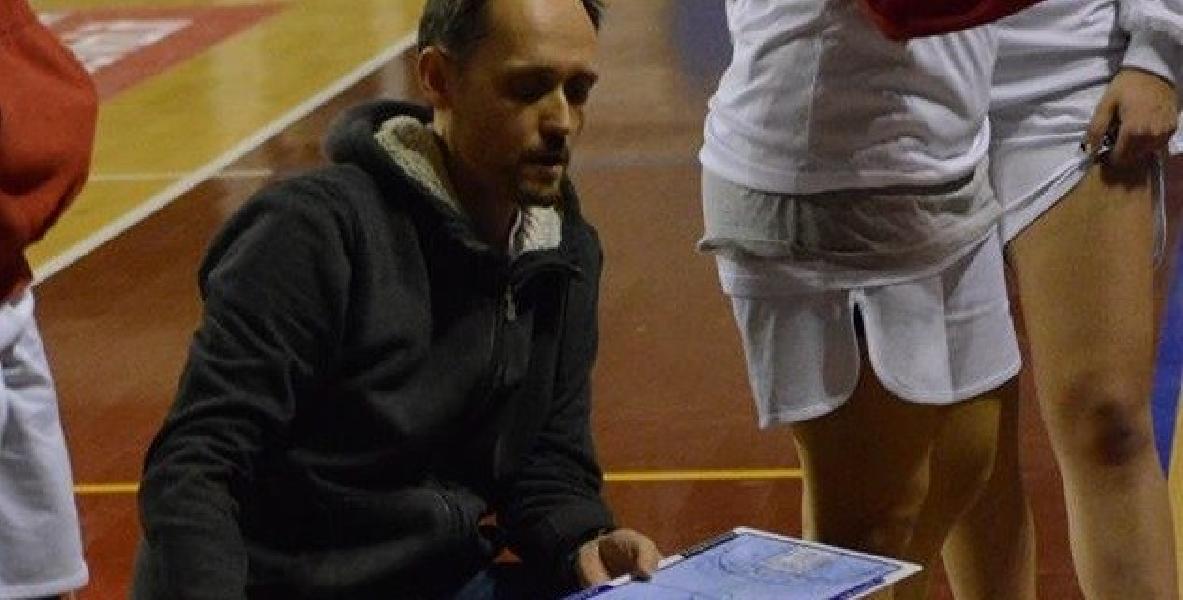 https://www.basketmarche.it/immagini_articoli/23-12-2022/ufficiale-luca-piccione-allenatore-basket-girls-ancona-600.jpg