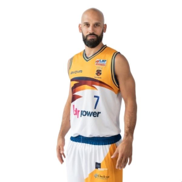 https://www.basketmarche.it/immagini_articoli/24-02-2025/rumors-gema-montecatini-avanti-corsa-play-nicolas-stanic-600.jpg