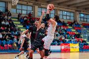 https://www.basketmarche.it/immagini_articoli/24-03-2025/pallacanestro-senigallia-conquista-vittoria-consecutiva-basket-ferentino-120.jpg