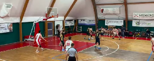 https://www.basketmarche.it/immagini_articoli/24-03-2025/quarto-perfetto-regala-punti-pallacanestro-recanati-campo-carver-roma-120.png