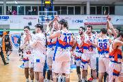 https://www.basketmarche.it/immagini_articoli/24-04-2023/attila-junior-porto-recanati-inizio-finale-bramante-pesaro-120.jpg