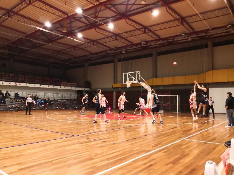 https://www.basketmarche.it/immagini_articoli/24-04-2024/playout-foligno-basket-espugna-tolentino-conquista-salvezza-600.jpg