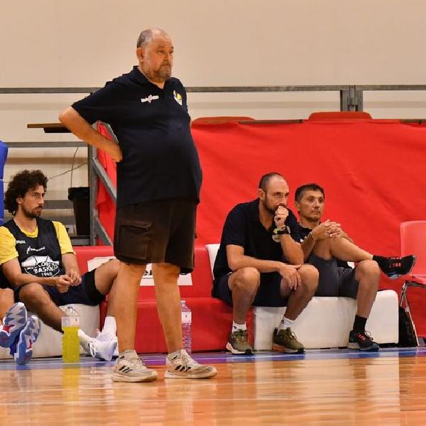 https://www.basketmarche.it/immagini_articoli/24-09-2023/loreto-pesaro-amichevole-tigers-cesena-600.jpg