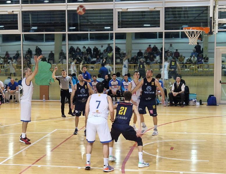https://www.basketmarche.it/immagini_articoli/25-02-2023/pallacanestro-recanati-espugna-campo-titano-marino-600.jpg