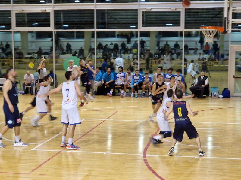 https://www.basketmarche.it/immagini_articoli/26-02-2023/pallacanestro-recanati-marino-punti-600.jpg