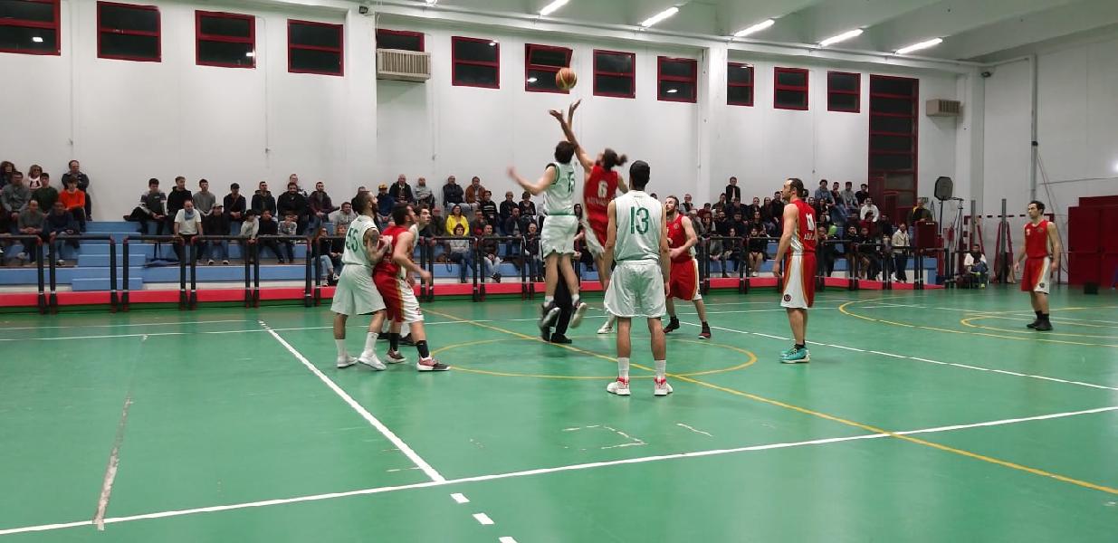 https://www.basketmarche.it/immagini_articoli/26-04-2019/regionale-playoff-gara-osimo-sbanca-pollenza-bene-88ers-basket-giovane-600.jpg