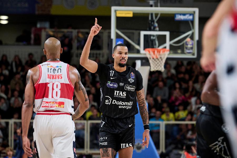 https://www.basketmarche.it/immagini_articoli/26-05-2024/dinamo-sassari-mercato-italiani-spunta-nome-mattia-udom-600.jpg