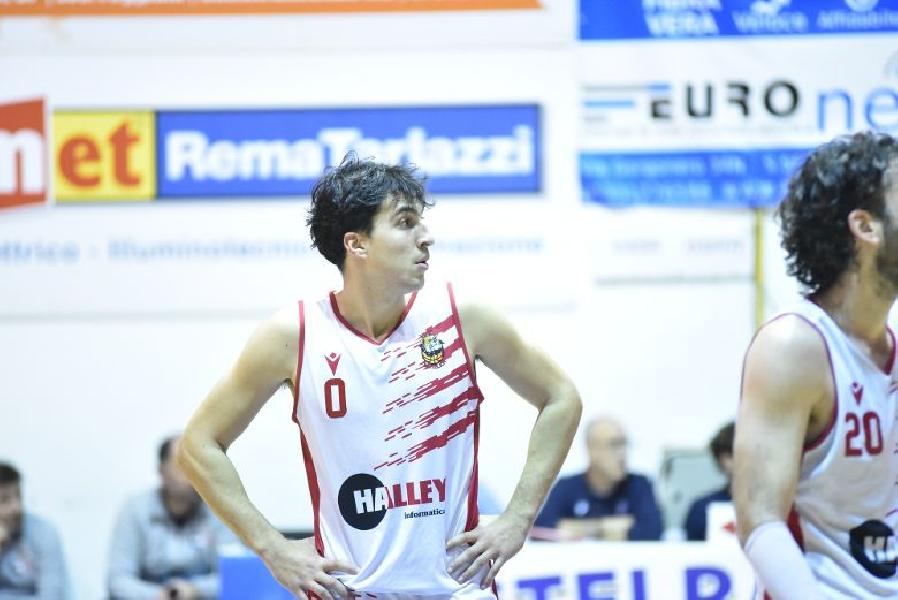 https://www.basketmarche.it/immagini_articoli/27-02-2025/vigor-matelica-andrea-arnaldo-600.jpg