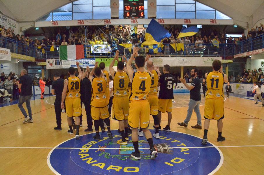 https://www.basketmarche.it/immagini_articoli/27-05-2019/sutor-montegranaro-stasera-vendita-biglietti-gara-finale-playoff-dettagli-600.jpg
