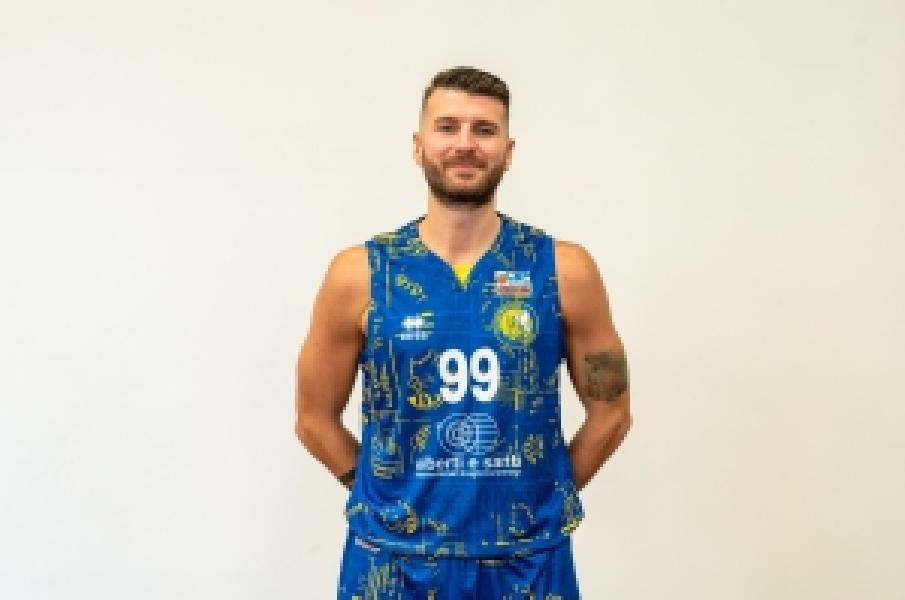 https://www.basketmarche.it/immagini_articoli/27-07-2023/ufficiale-cestistica-severo-aggiunge-roster-esterno-mattia-magrini-600.jpg