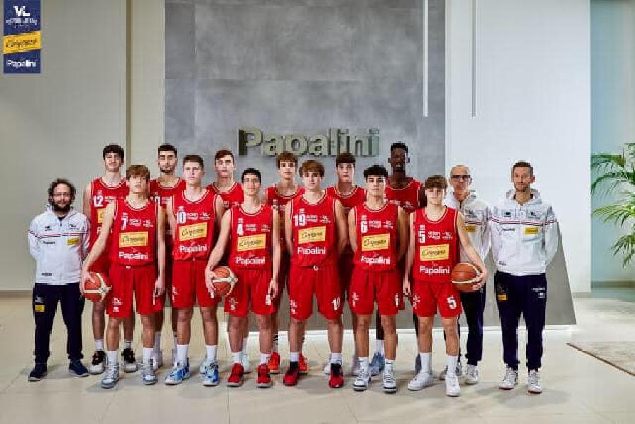 https://www.basketmarche.it/immagini_articoli/28-03-2023/eccellenza-pesaro-espugna-senza-problemi-roseto-resta-imbattuta-600.jpg