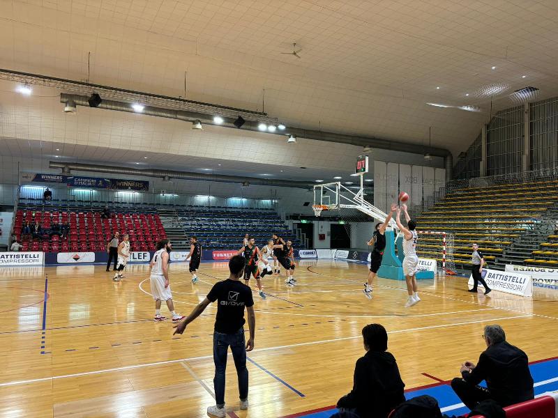 https://www.basketmarche.it/immagini_articoli/28-03-2024/bramante-pesaro-doma-finale-pallacanestro-palestrina-600.jpg