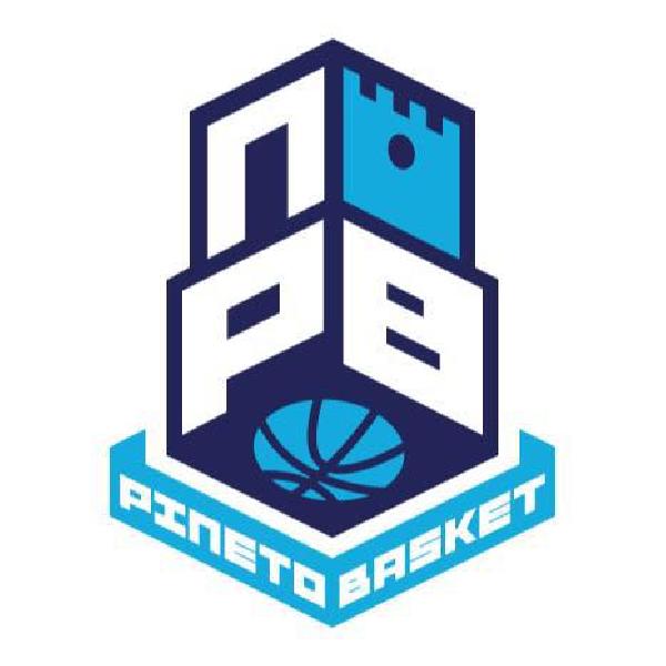 https://www.basketmarche.it/immagini_articoli/28-04-2023/playoff-pineto-basket-reagisce-sbanca-campobasso-riporta-serie-parit-600.jpg