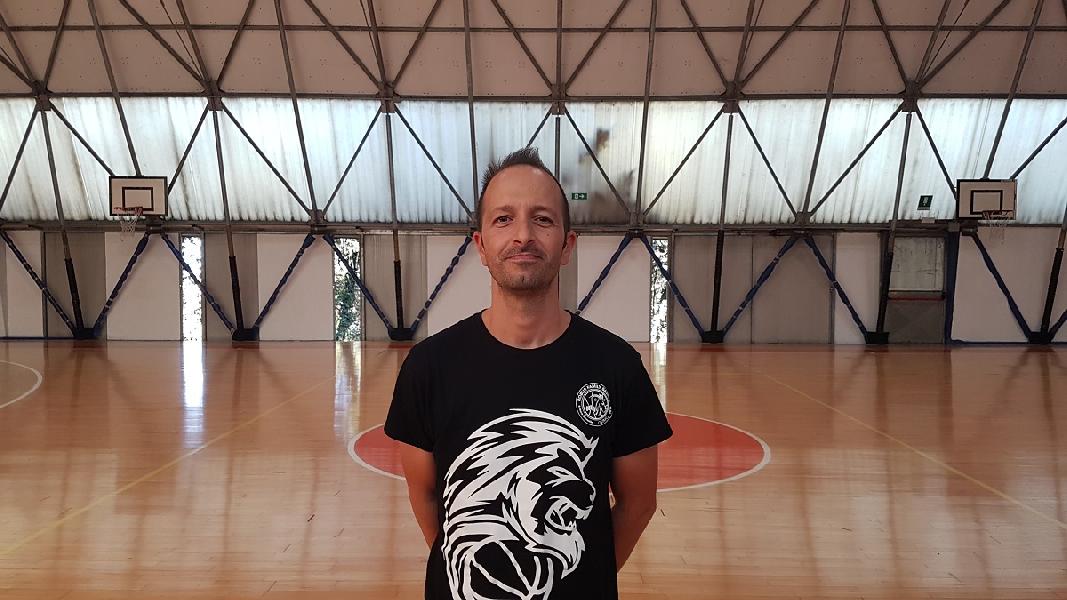 https://www.basketmarche.it/immagini_articoli/28-05-2024/basket-senzatesta-osimo-coach-scalabroni-stiamo-raccogliendo-tutto-stato-seminato-precedenza-600.jpg