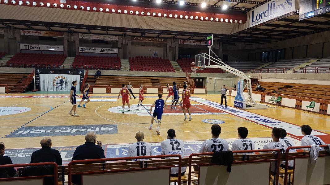 https://www.basketmarche.it/immagini_articoli/29-03-2025/bartoli-mechanics-passa-campo-wispone-taurus-jesi-600.jpg