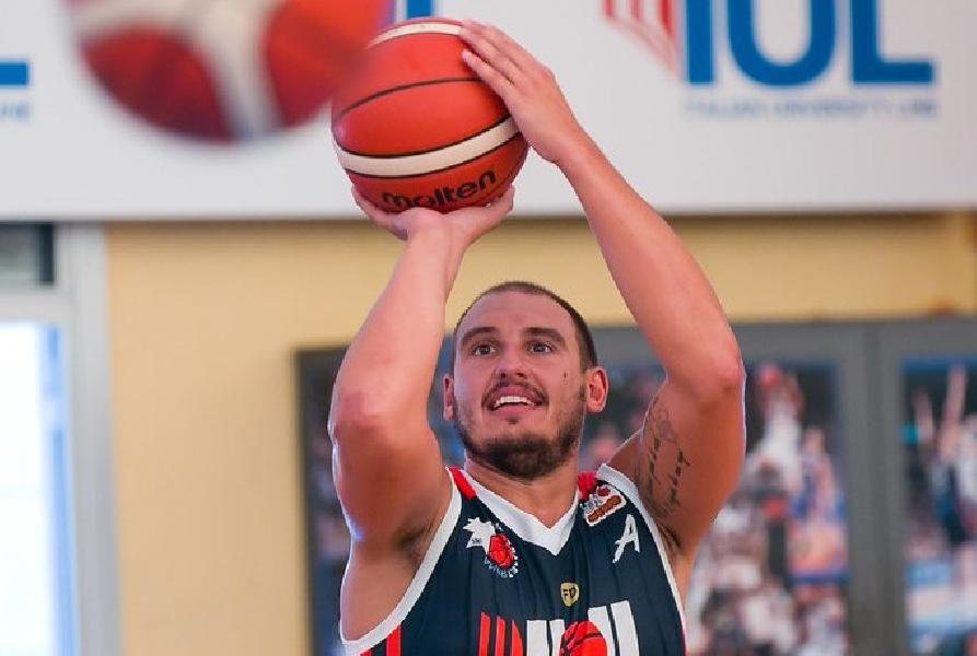 https://www.basketmarche.it/immagini_articoli/29-04-2021/ufficiale-virtus-pozzuoli-firma-lungo-alessandro-cecchetti-600.jpg