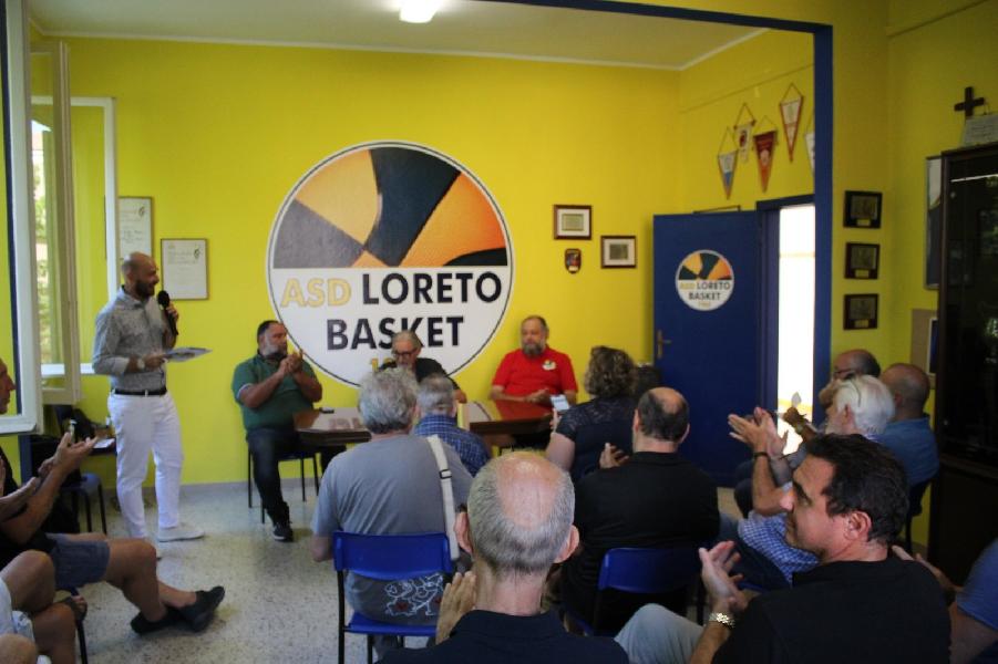 https://www.basketmarche.it/immagini_articoli/29-07-2023/lorenzo-pizza-presidente-conferme-acquisti-tutte-novit-loreto-pesaro-600.jpg
