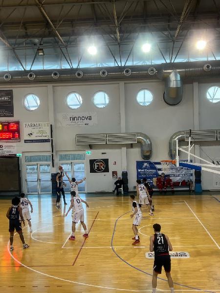 https://www.basketmarche.it/immagini_articoli/30-03-2025/virtus-civitanova-espugna-volata-campo-centro-basket-mondragone-600.jpg
