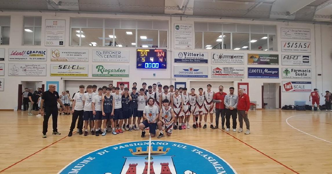 https://www.basketmarche.it/immagini_articoli/30-04-2025/gold-umbria-final-four-virtus-assisi-supera-basket-passignano-chiude-posto-600.jpg
