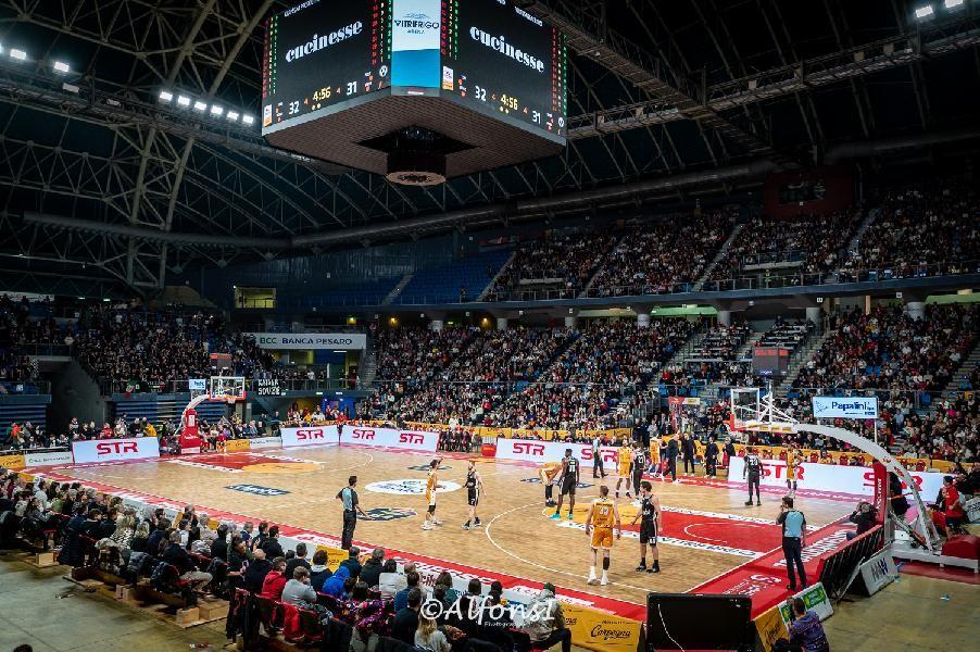 https://www.basketmarche.it/immagini_articoli/30-04-2025/pesaro-basket-torino-spostamento-sabato-maggio-palarossini-ancona-sede-probabile-600.jpg