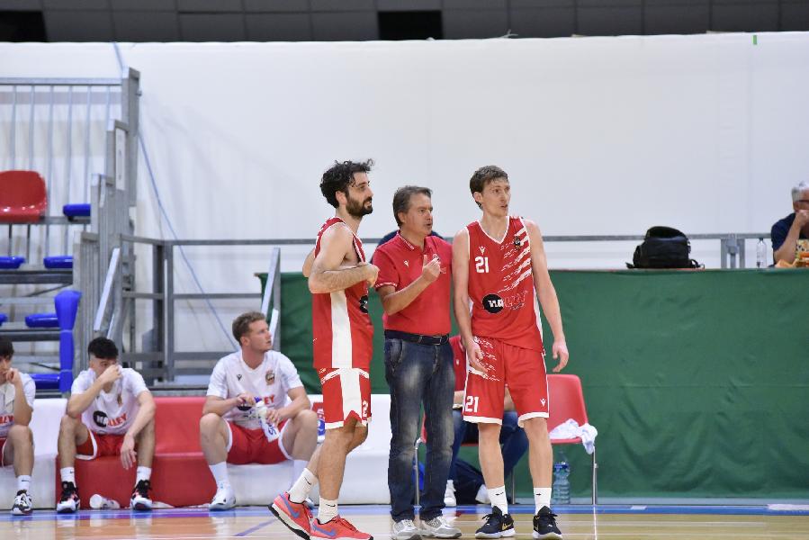 https://www.basketmarche.it/immagini_articoli/30-10-2023/vigor-matelica-coach-trullo-stata-vittoria-sofferta-credo-fine-anche-meritata-600.jpg