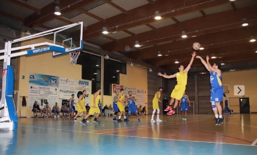 https://www.basketmarche.it/immagini_articoli/31-01-2019/polverigi-basket-sconfitto-campo-janus-fabriano-600.jpg