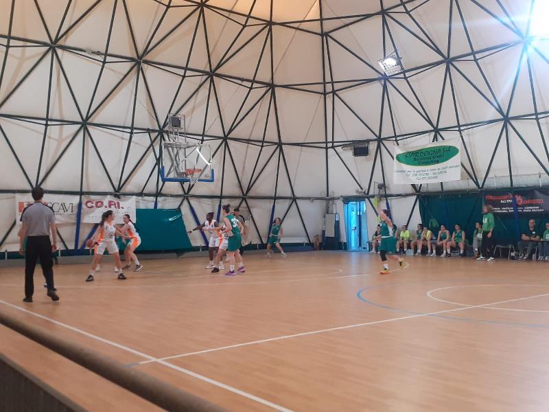 https://www.basketmarche.it/immagini_articoli/31-03-2025/ancona-supera-blubasket-spoleto-blinda-posto-600.jpg
