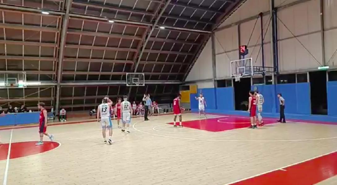 https://www.basketmarche.it/immagini_articoli/31-05-2023/finale-basket-giovane-pesaro-chiude-serie-chem-virtus-psgiorgio-conquista-unica-600.jpg