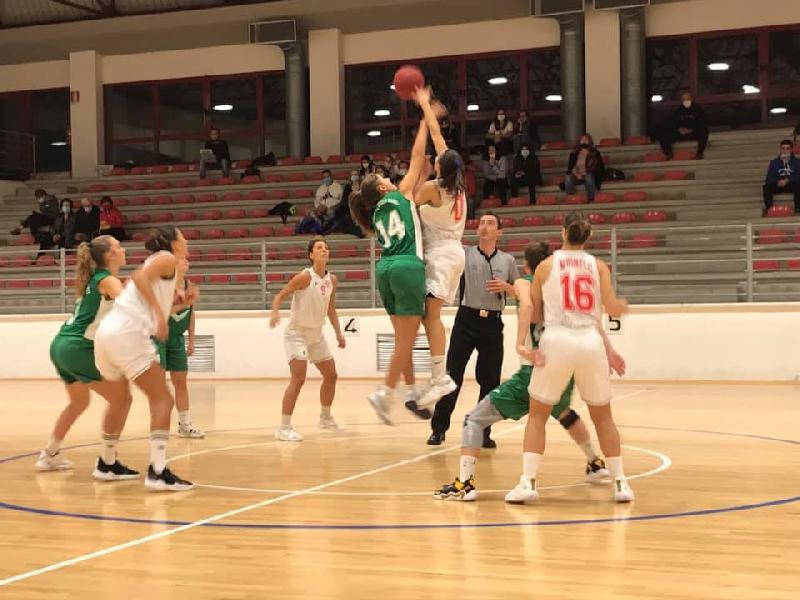 https://www.basketmarche.it/immagini_articoli/31-10-2021/netta-vittoria-basket-girls-ancona-porto-giorgio-basket-600.jpg